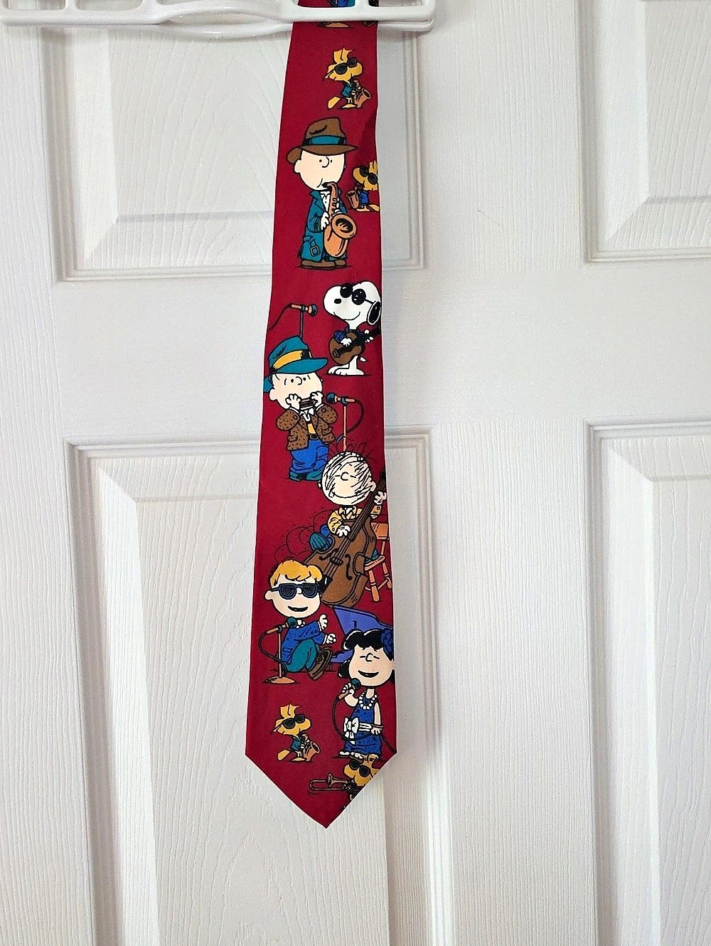 Peanuts Happiness is Playing the Blues Silk Necktie Red & Blue